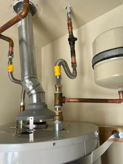 Water heater installation and plumbing repair in South Covell